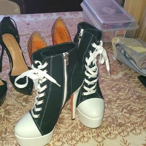 6"black boots and black and white